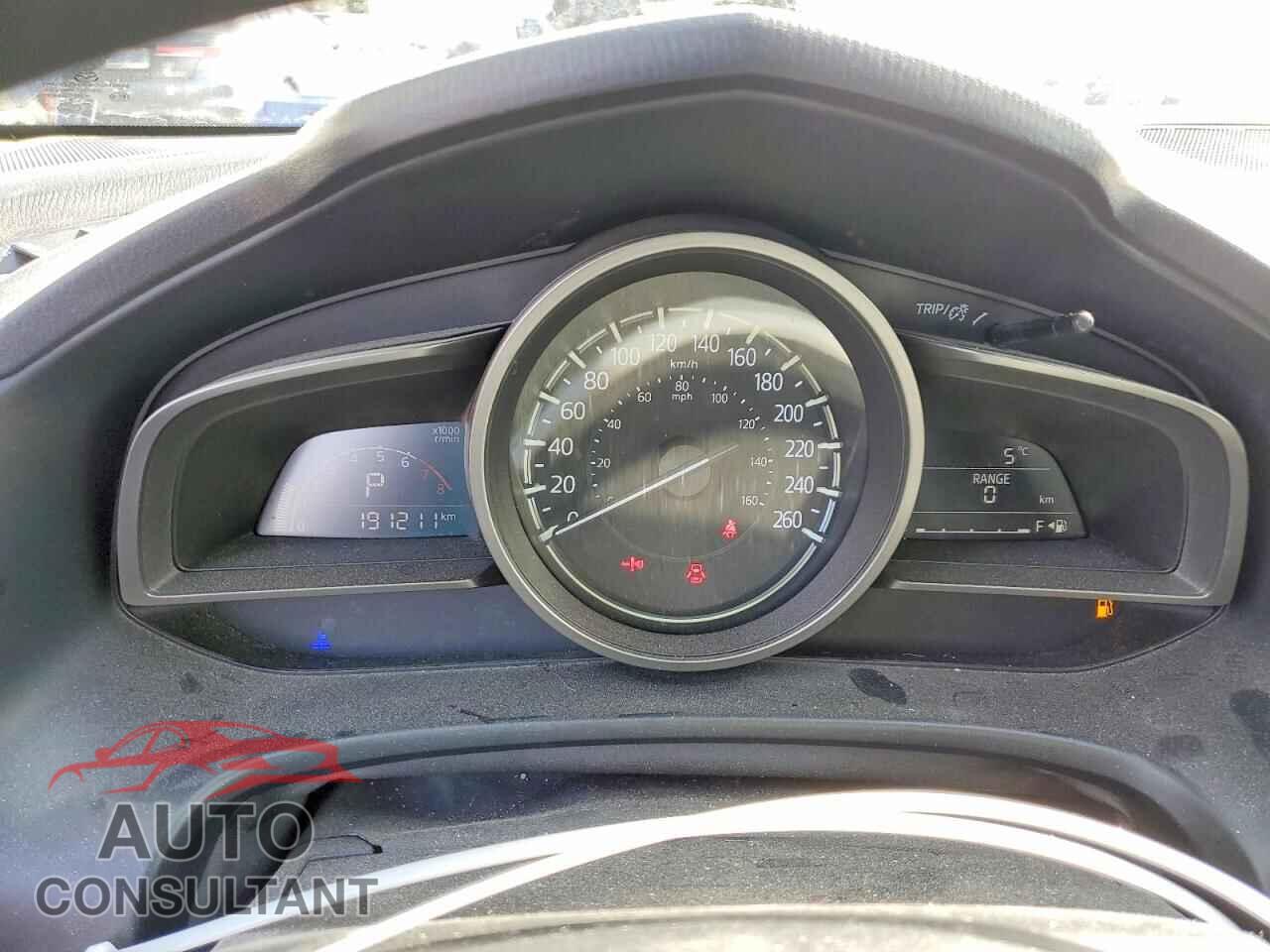 MAZDA 3 2018 - 3MZBN1K75JM236035