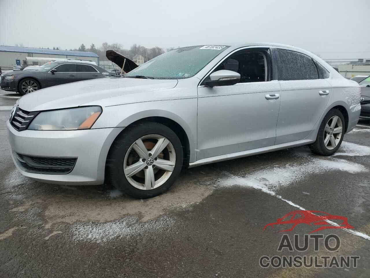 VOLKSWAGEN PASSAT 2012 - 1VWBP7A33CC040448