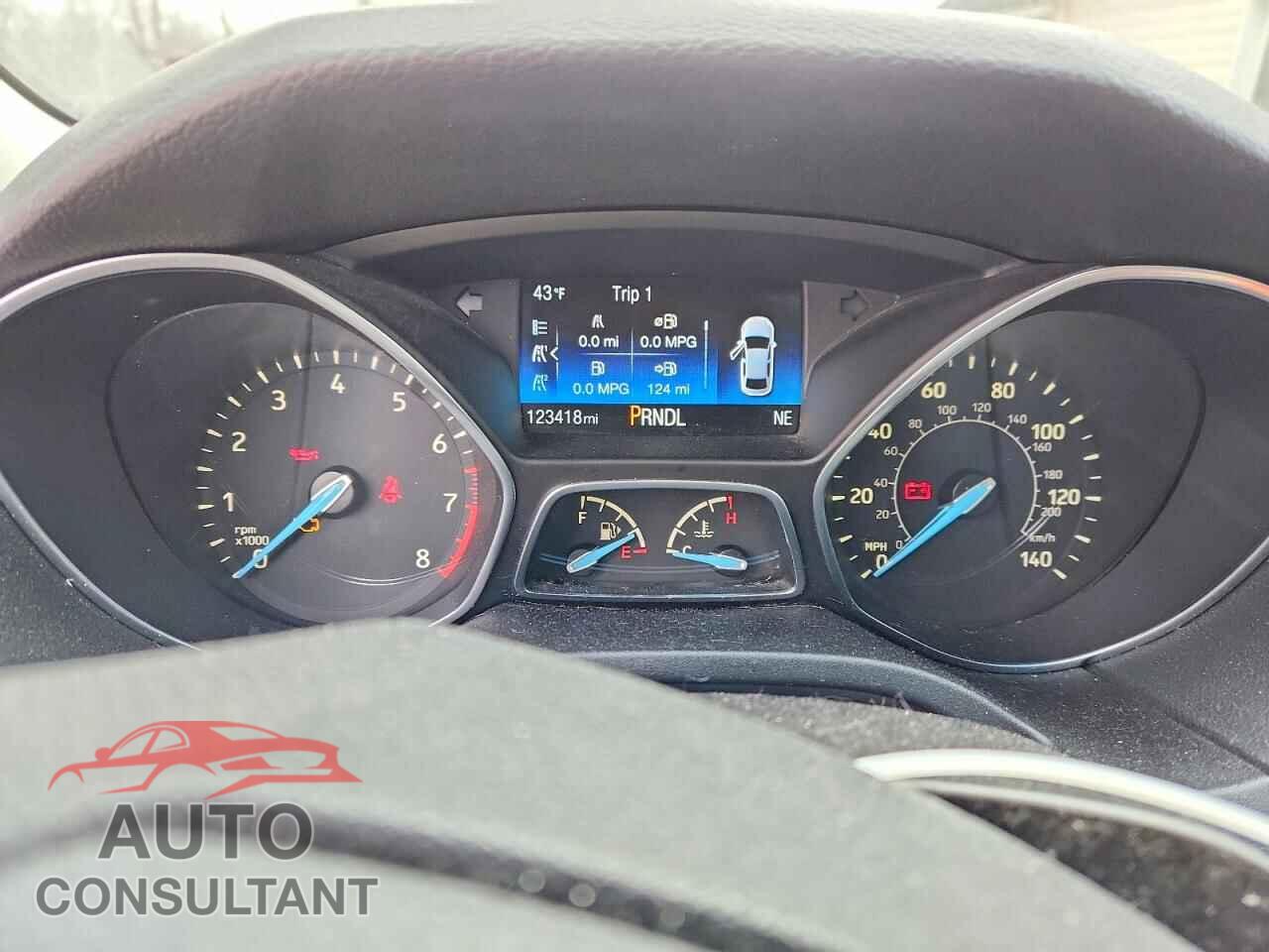 FORD FOCUS 2016 - 1FADP3F2XGL215598