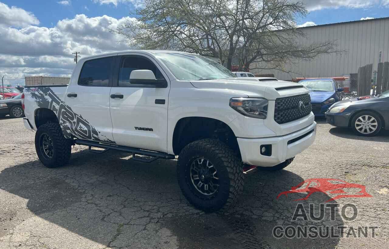 TOYOTA TUNDRA 2020 - 5TFDY5F15LX939180