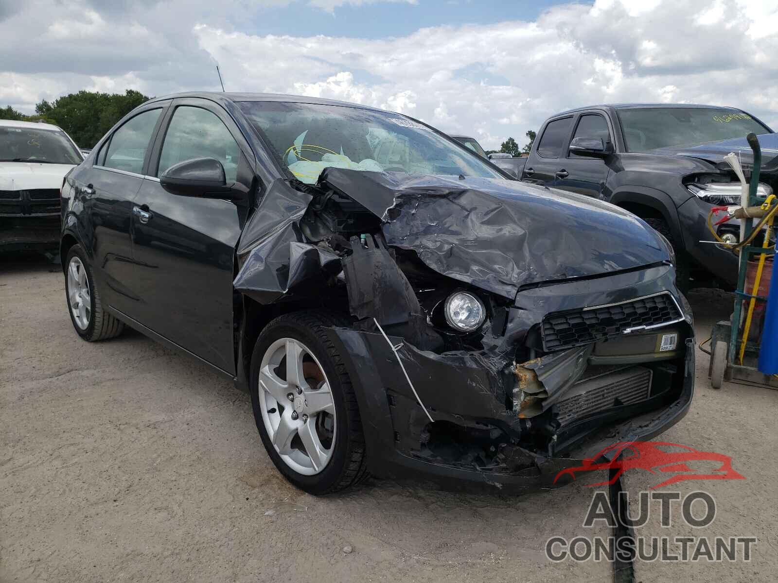 CHEVROLET SONIC 2016 - 1G1JE5SBXG4142661