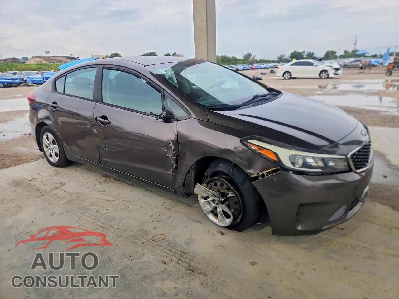 KIA FORTE 2017 - 3KPFK4A70HE101209