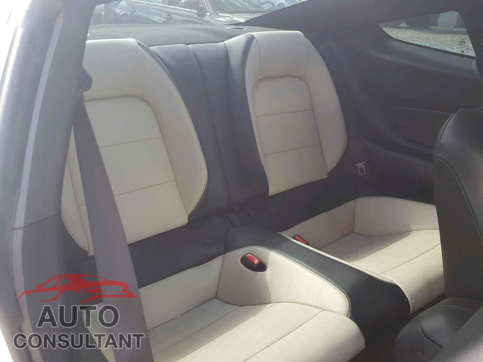 FORD MUSTANG 2017 - 1FA6P8CF8H5259053