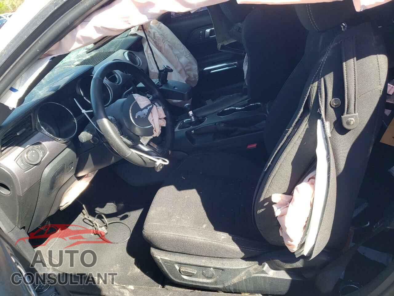 FORD MUSTANG 2017 - 1FA6P8CF0H5251092