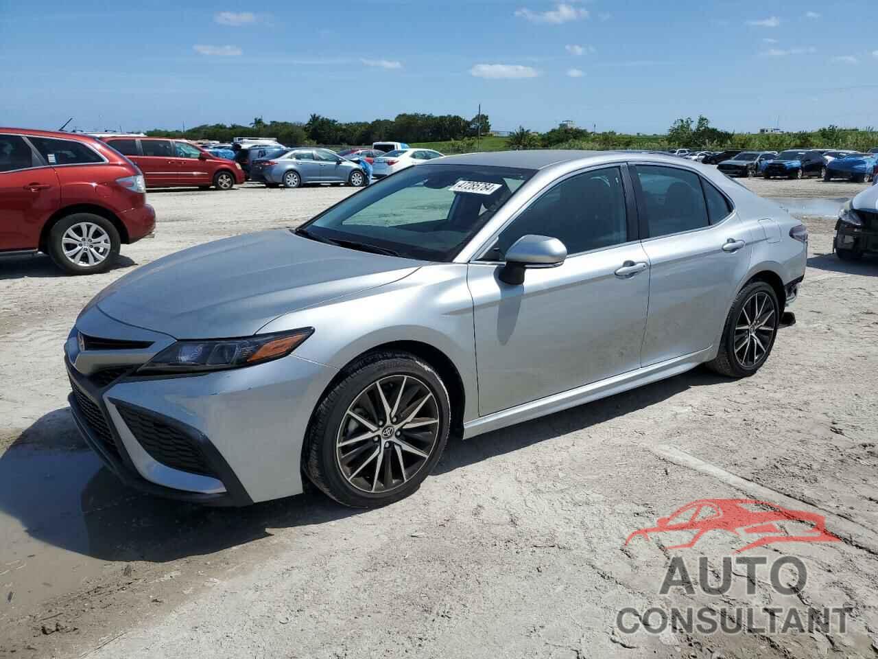 TOYOTA CAMRY 2024 - 4T1G11AK9RU205853