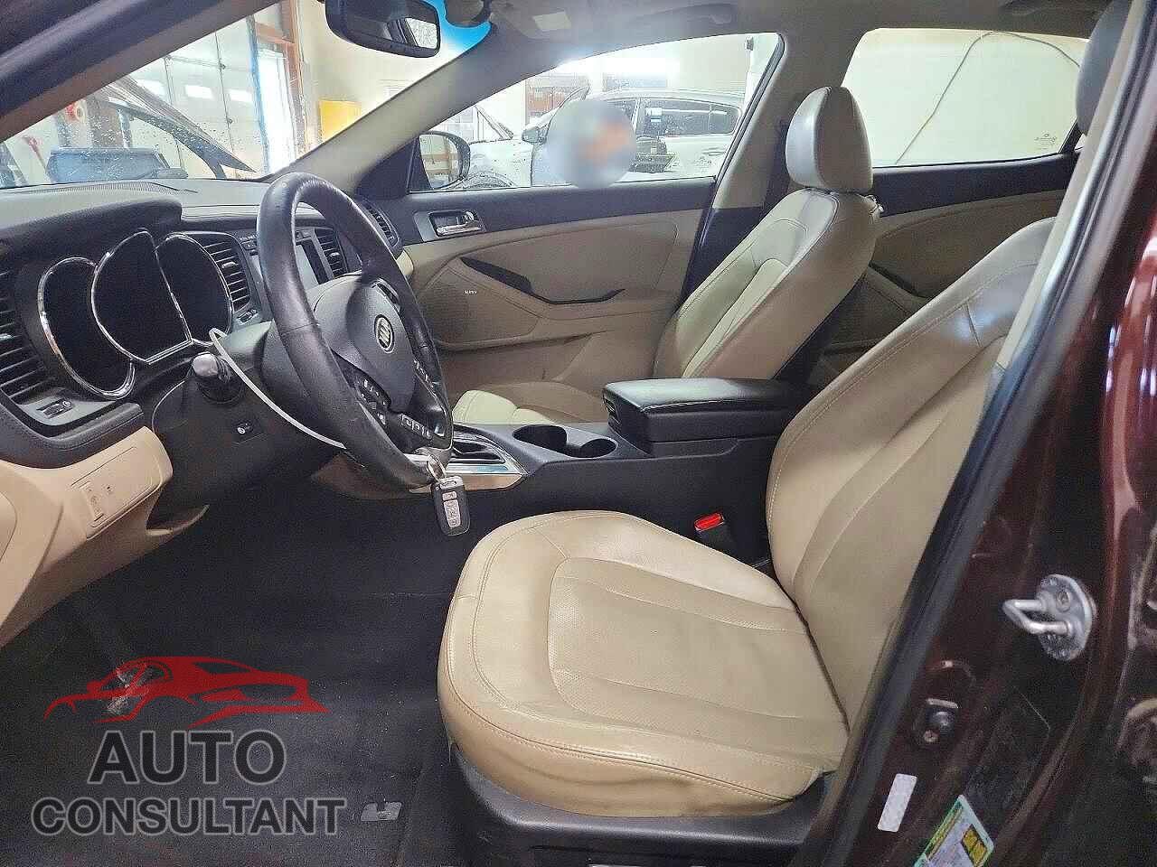 KIA OPTIMA 2011 - KNAGN4A70B5112092