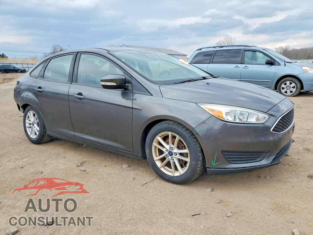 FORD FOCUS 2015 - 1FADP3F2XFL297623