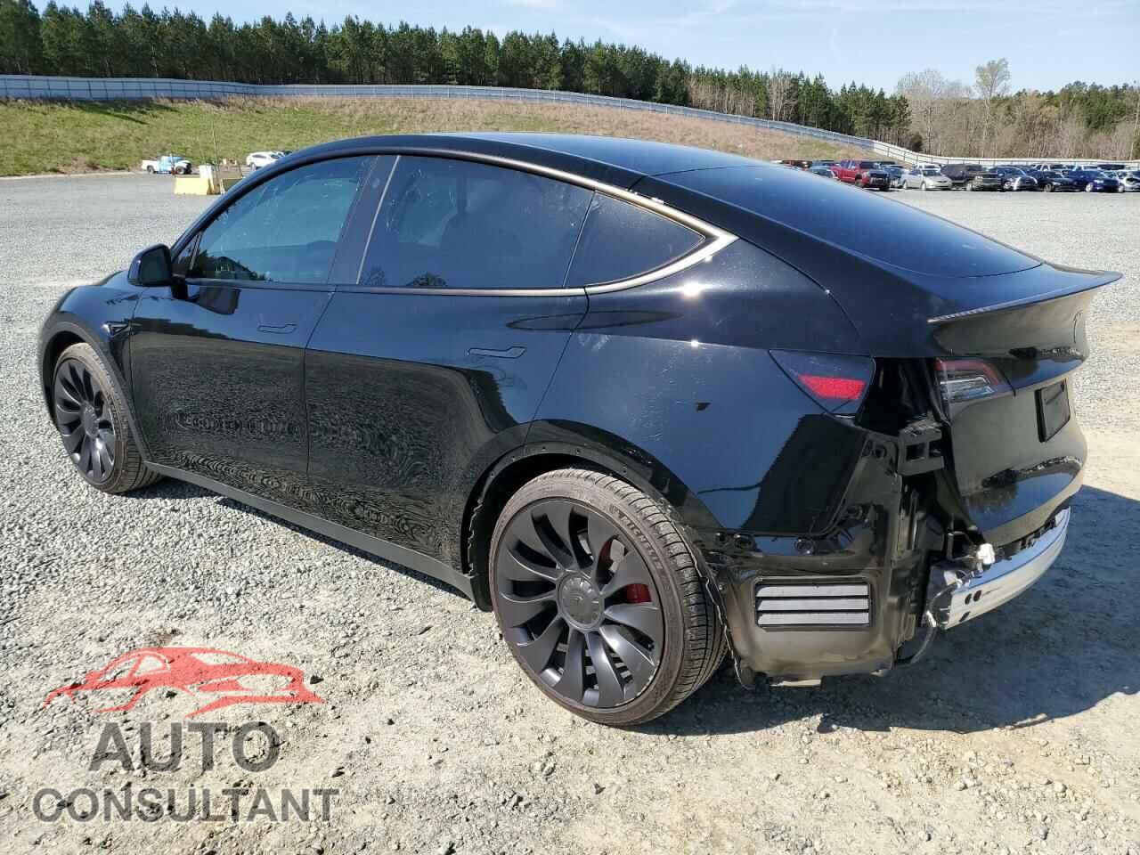 TESLA MODEL Y 2022 - 7SAYGDEF2NF512888