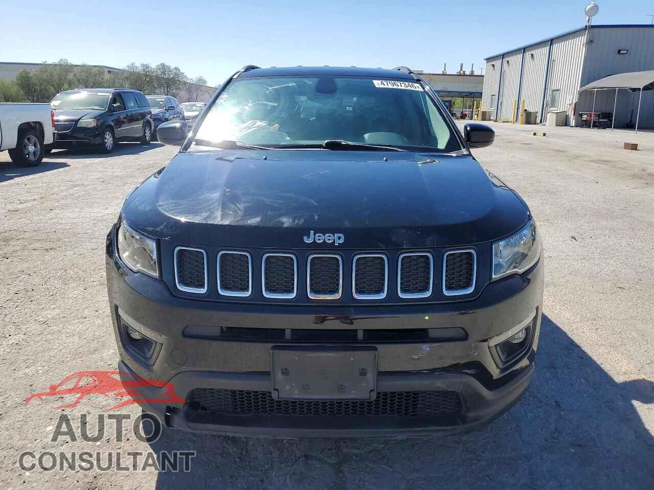 JEEP COMPASS 2018 - 3C4NJDBB1JT199699