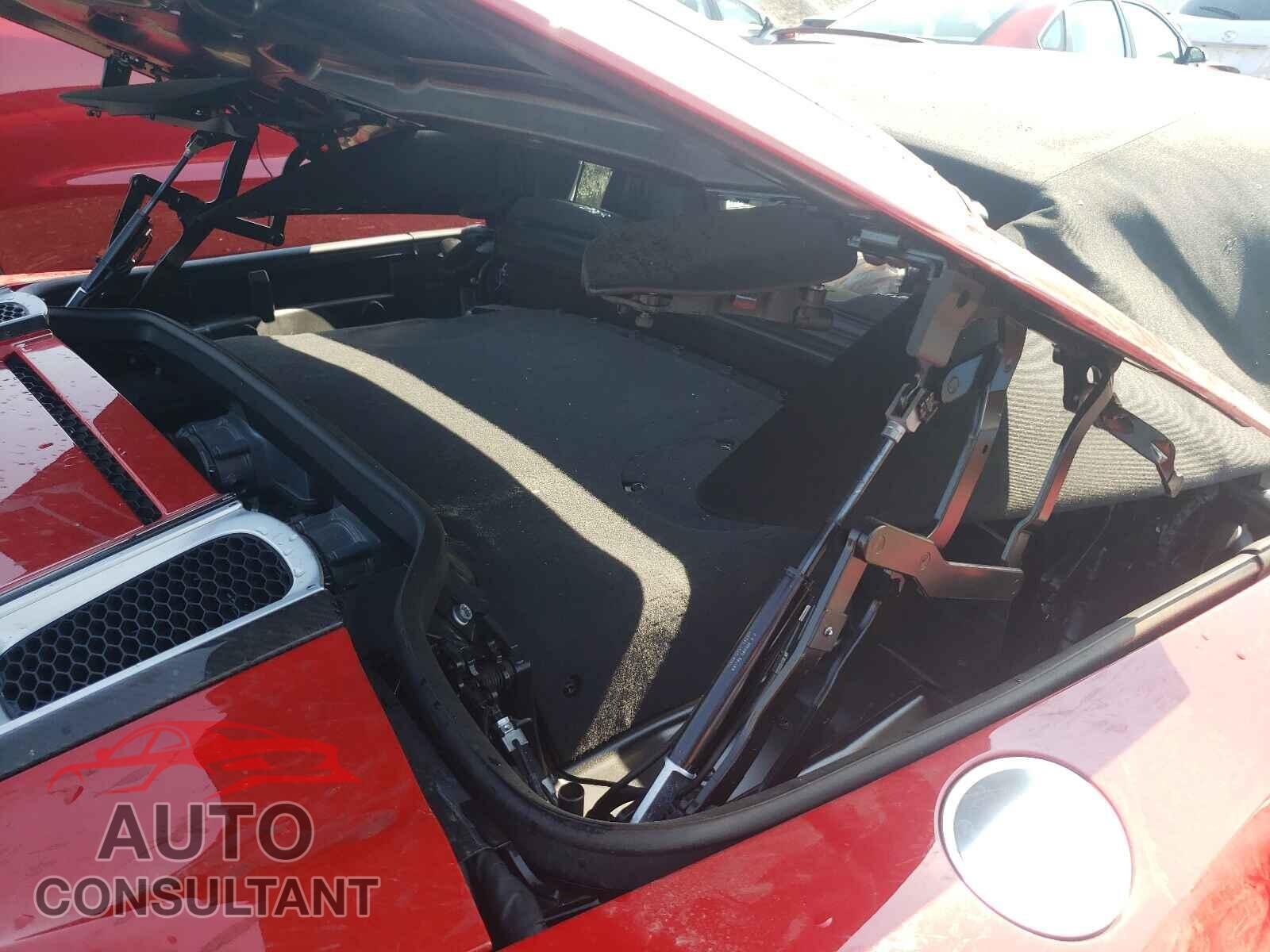 AUDI R8 2017 - WUAVACFX2H7903488