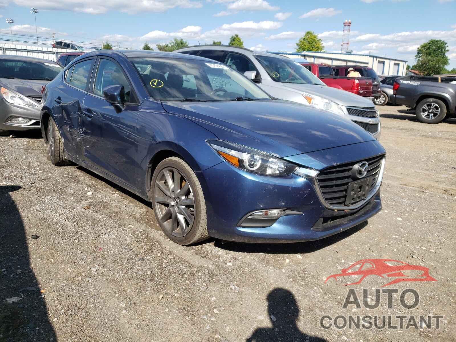 MAZDA 3 2018 - 3MZBN1V34JM242661