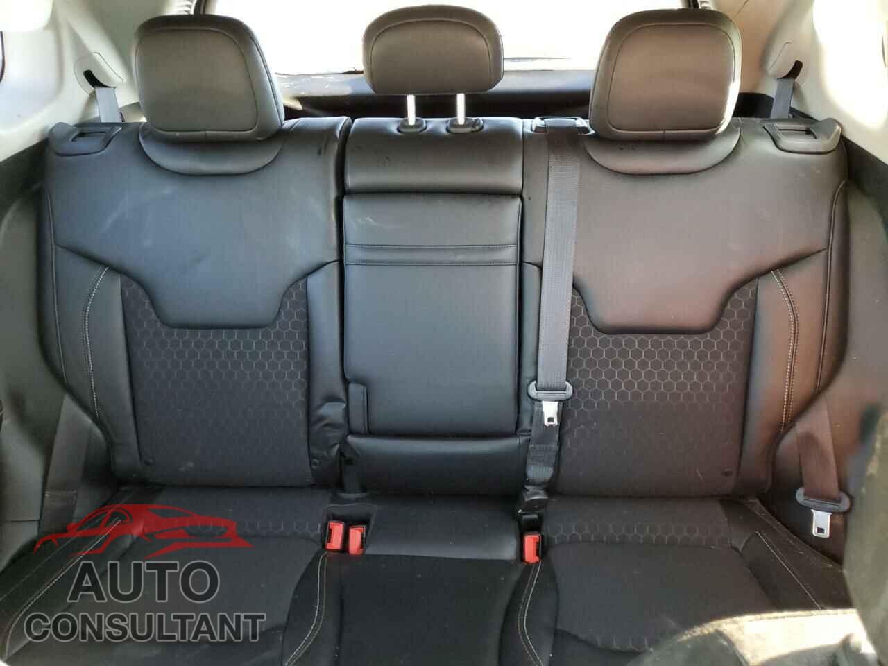 JEEP COMPASS 2018 - 3C4NJDBB3JT179907