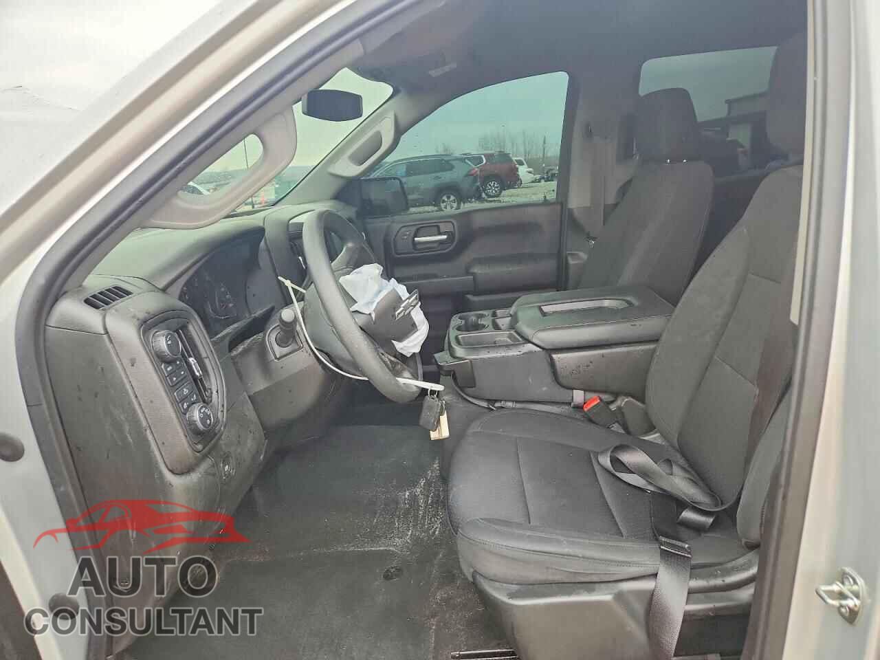 CHEVROLET SILVERADO 2021 - 1GCPYCEF0MZ277027