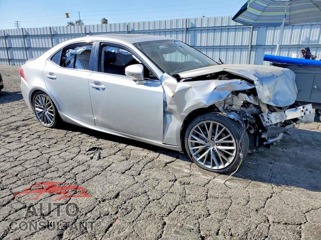 LEXUS IS 2015 - JTHBF1D27F5054432