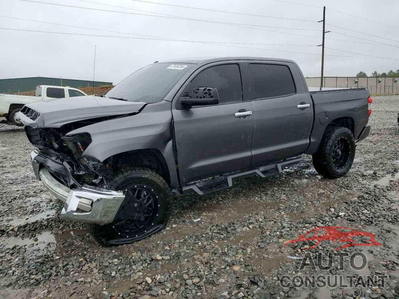 TOYOTA TUNDRA 2018 - 5TFHY5F18JX732359