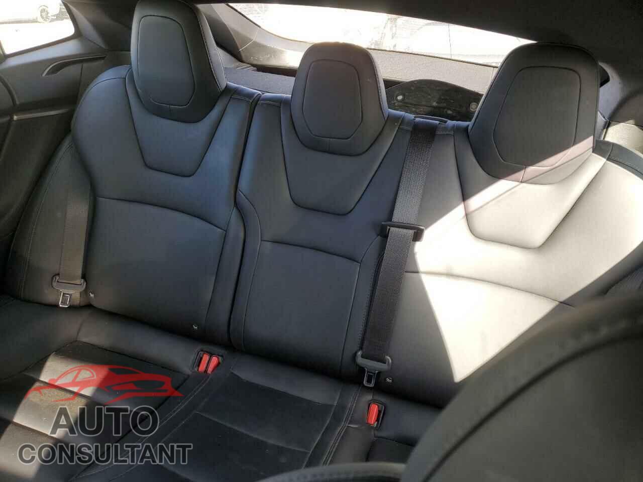 TESLA MODEL S 2020 - 5YJSA1E45LF382717