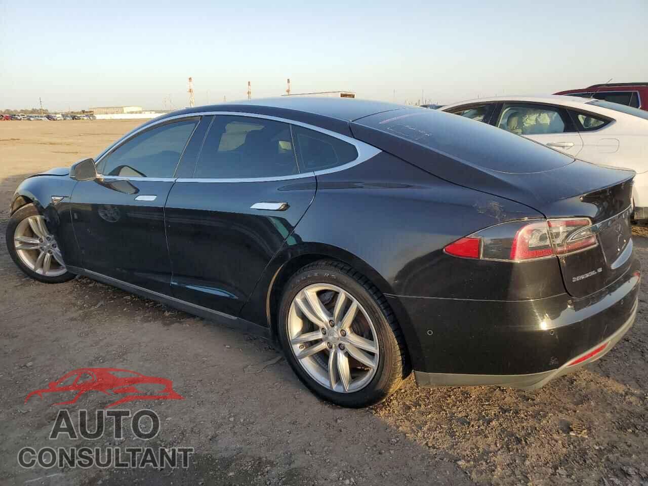 TESLA MODEL S 2016 - 5YJSA1E2XGF126609
