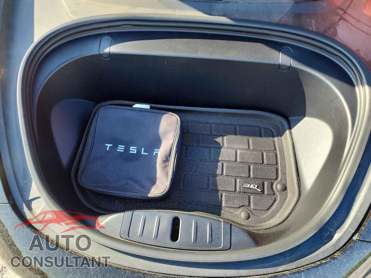 TESLA MODEL 3 2019 - 5YJ3E1EA0KF296664