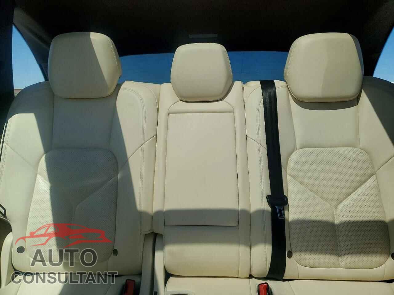 PORSCHE CAYENNE 2013 - WP1AB2A21DLA85833