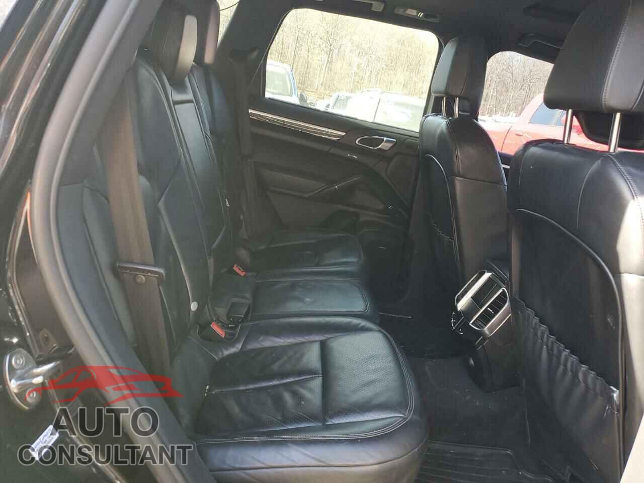 PORSCHE CAYENNE 2011 - WP1AB2A24BLA42584