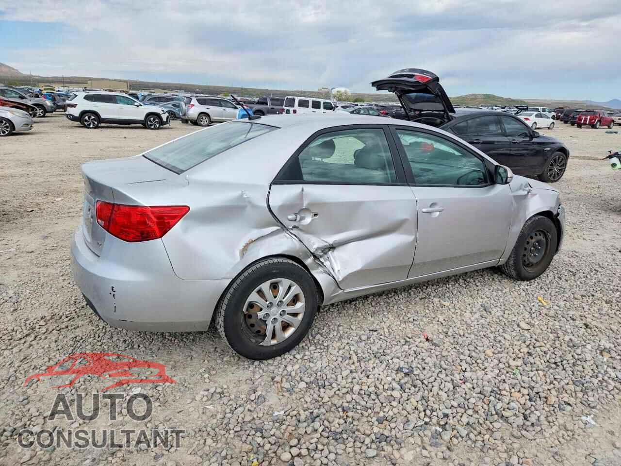 KIA FORTE 2012 - KNAFU4A21C5592275