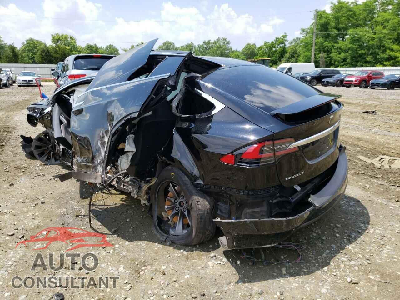 TESLA MODEL X 2018 - 5YJXCDE23JF141977