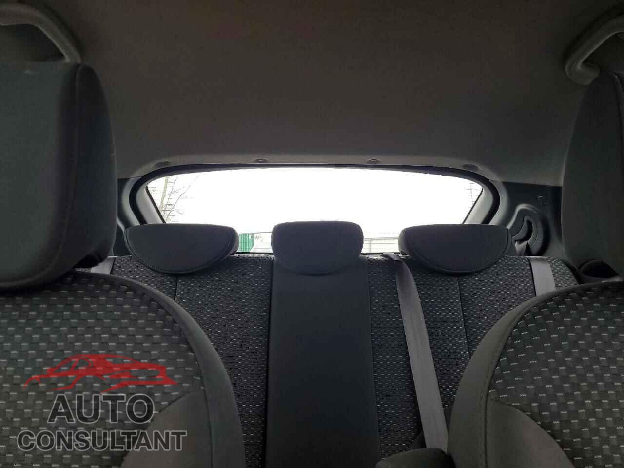 HYUNDAI ACCENT 2011 - KMHCM3AC3BU194607