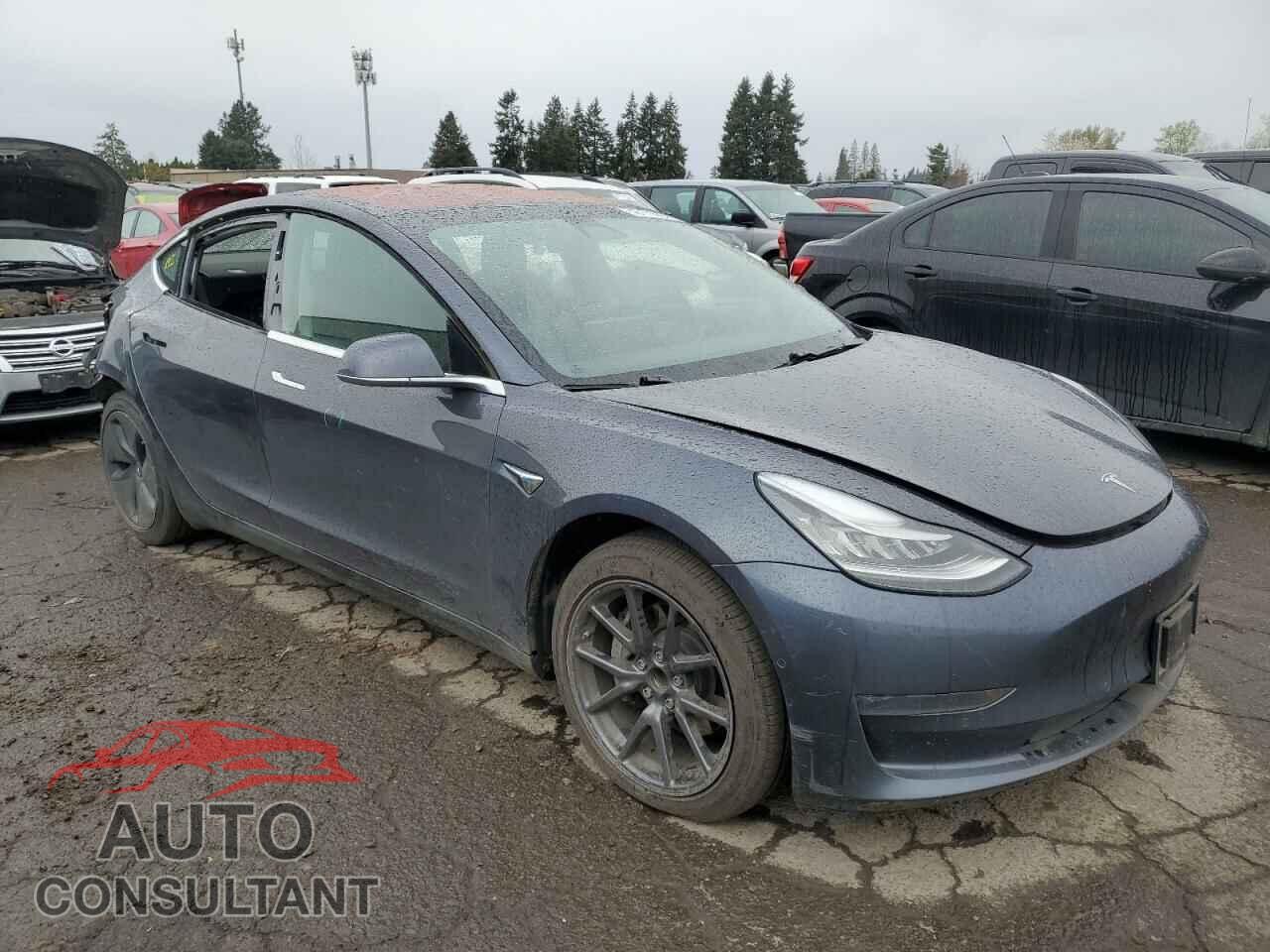 TESLA MODEL 3 2018 - 5YJ3E1EA8JF045115