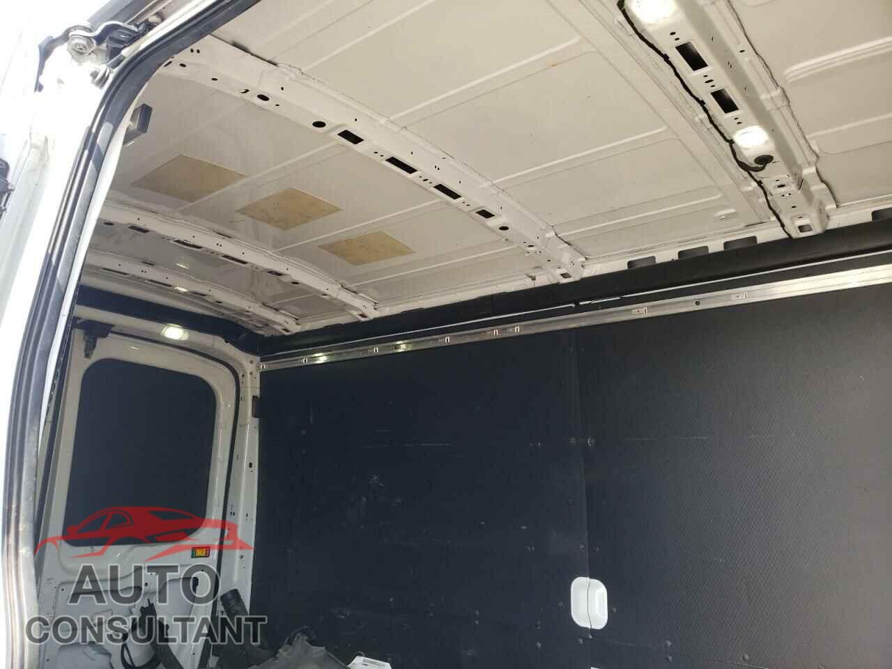 FORD TRANSIT CO 2017 - 1FTYR2CG1HKA59703