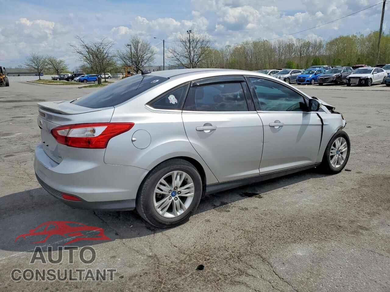 FORD FOCUS 2012 - 1FAHP3H28CL195876