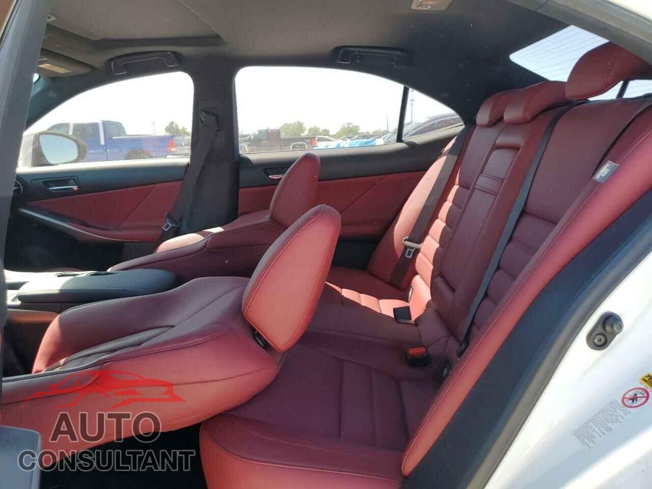 LEXUS IS 2016 - JTHBA1D22G5018423