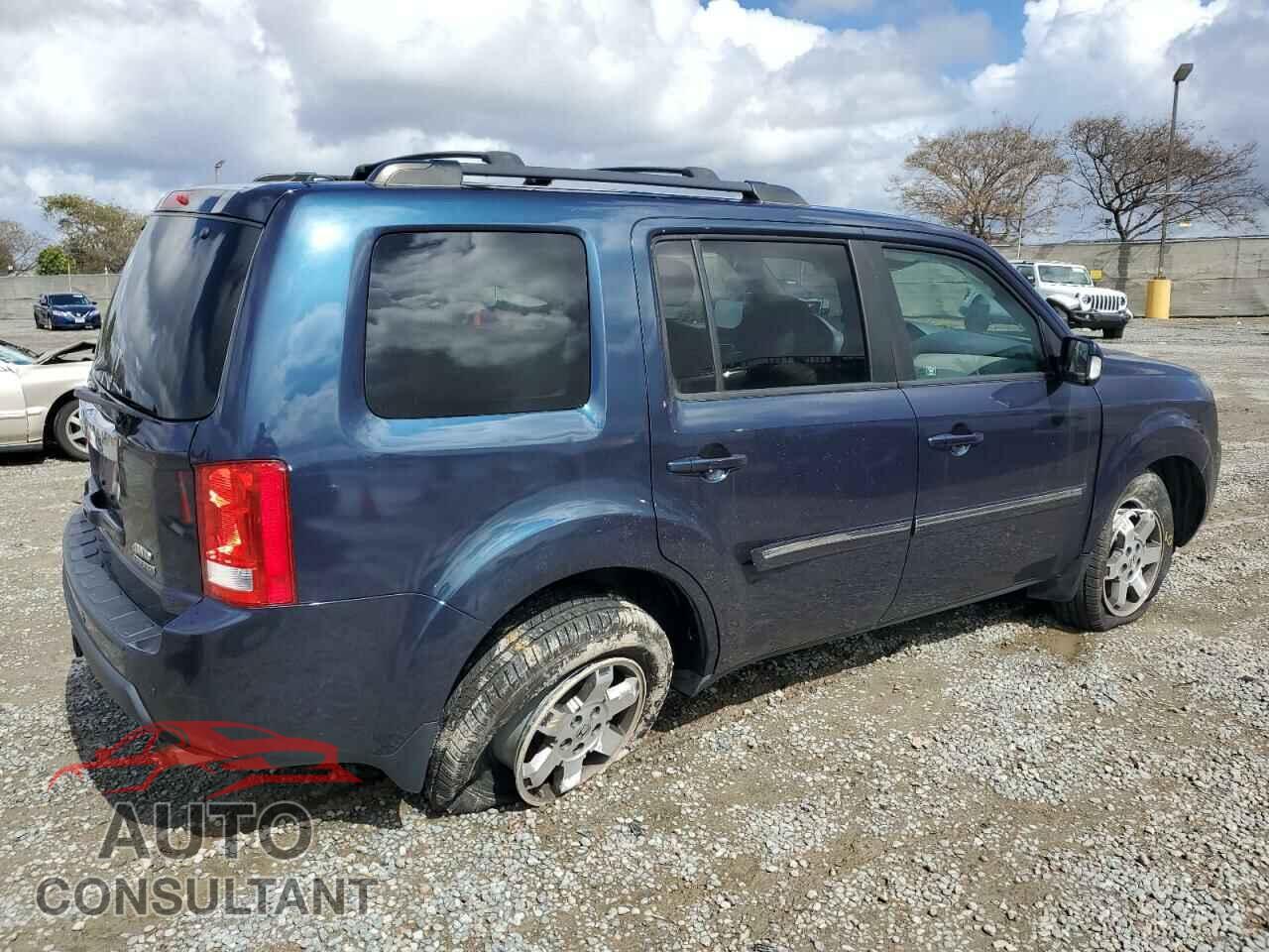 HONDA PILOT 2011 - 5FNYF4H95BB100952