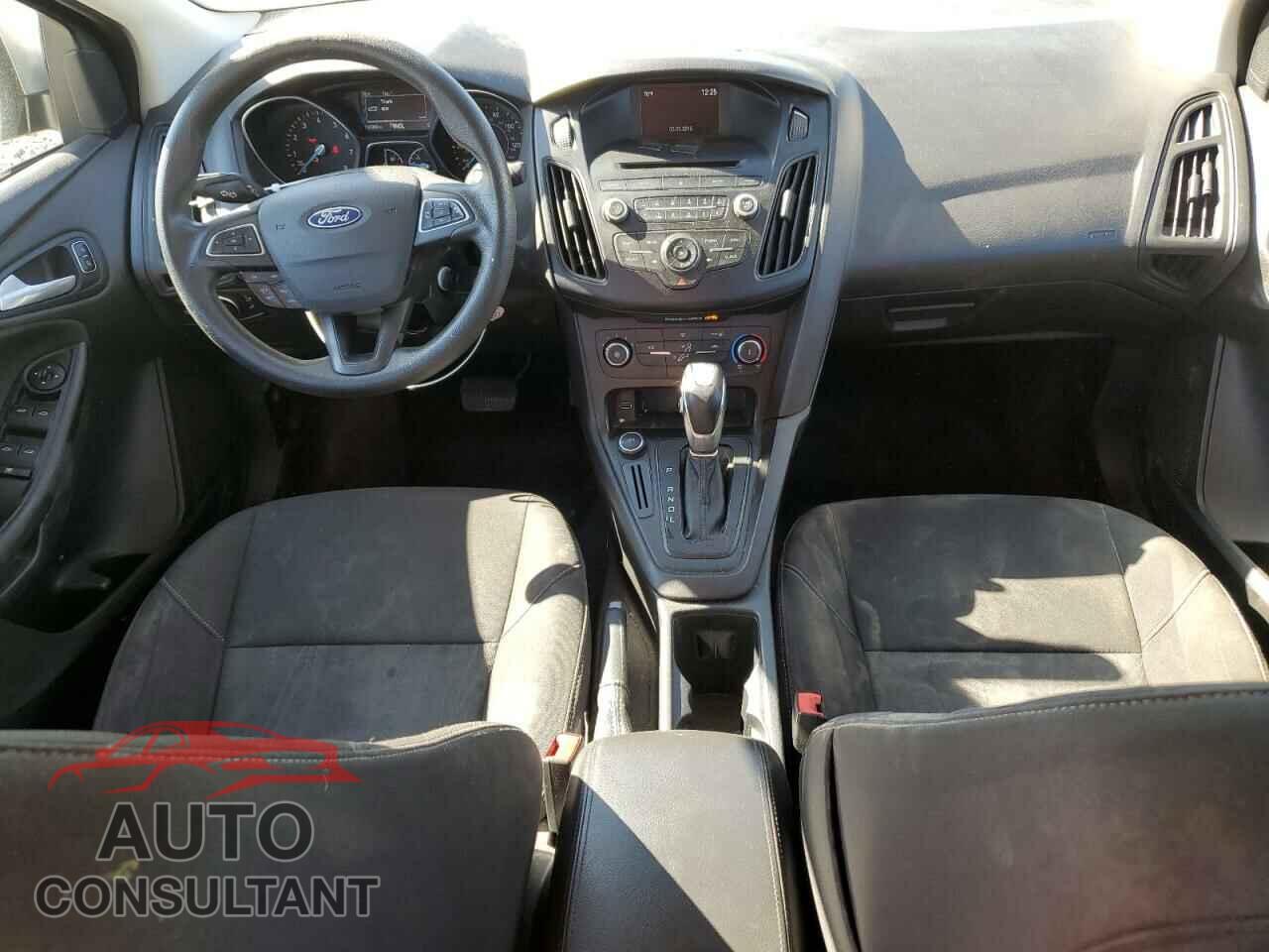 FORD FOCUS 2015 - 1FADP3F26FL342539