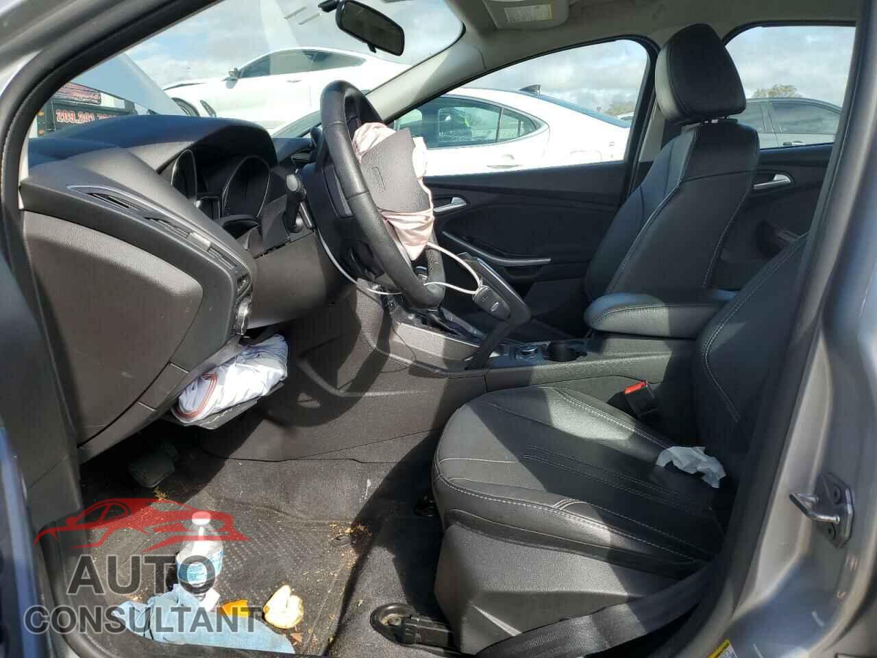 FORD FOCUS 2013 - 1FADP3J2XDL353354