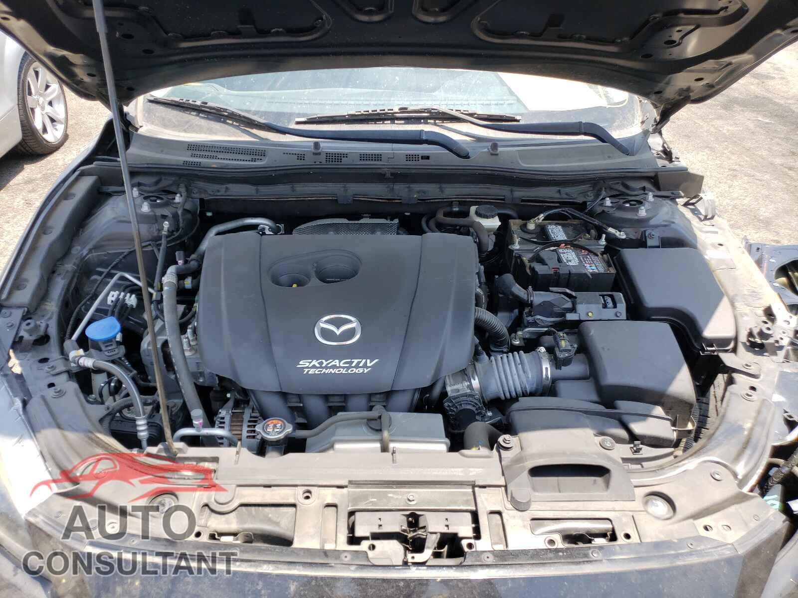 MAZDA 3 2017 - 3MZBN1U76HM105591