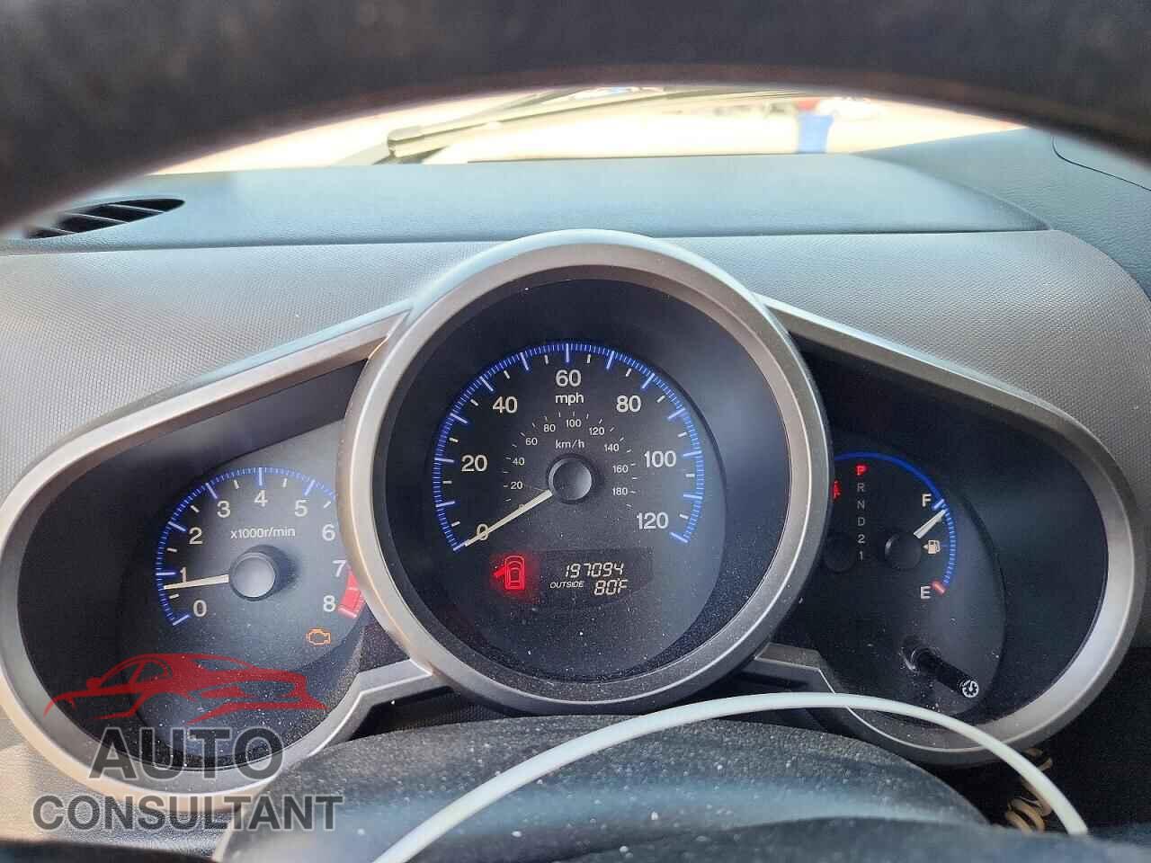 HONDA ELEMENT 2011 - 5J6YH2H77BL000808