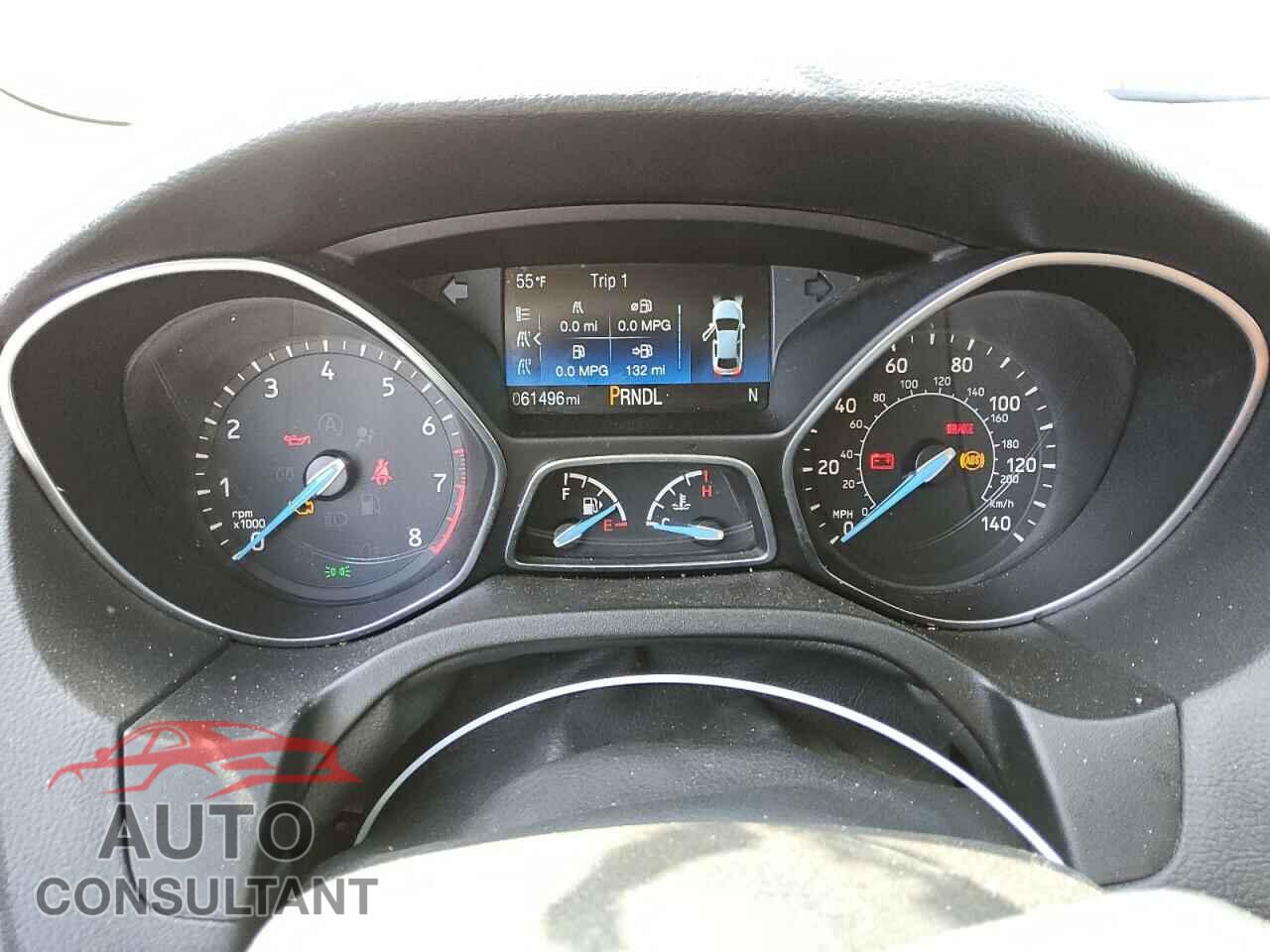 FORD FOCUS 2018 - 1FADP3F23JL297522