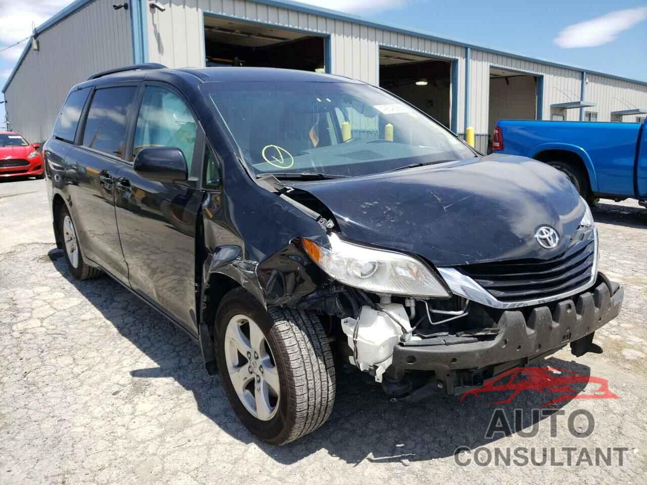 TOYOTA SIENNA 2017 - 5TDKZ3DC6HS885947