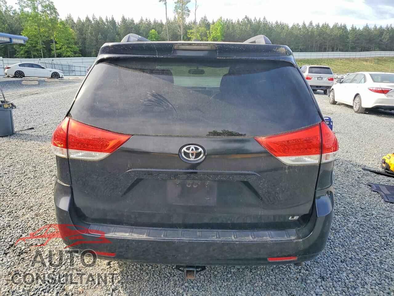 TOYOTA SIENNA 2011 - 5TDKK3DC7BS172275