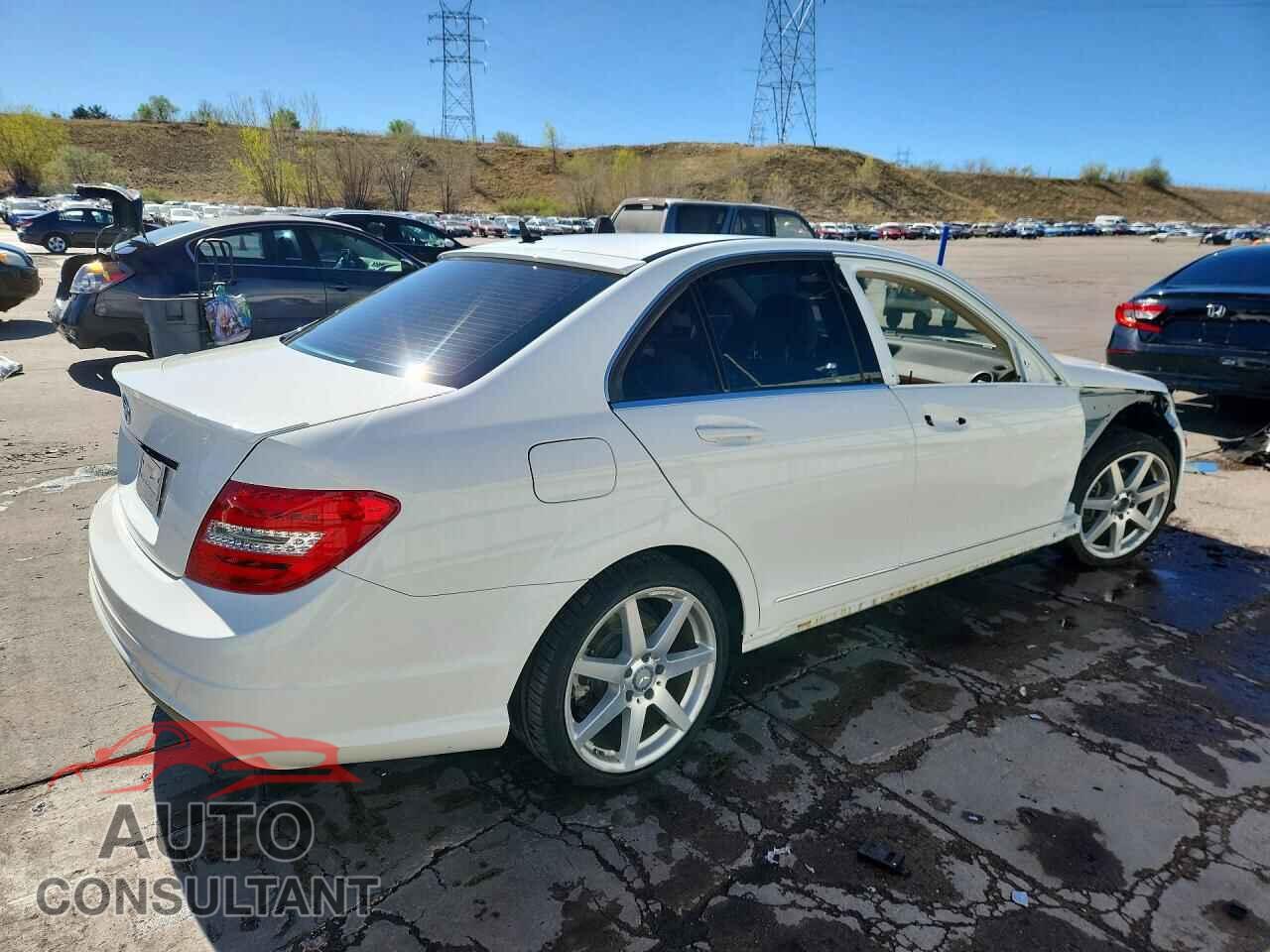 MERCEDES-BENZ C-CLASS 2014 - WDDGF4HB5EA963316