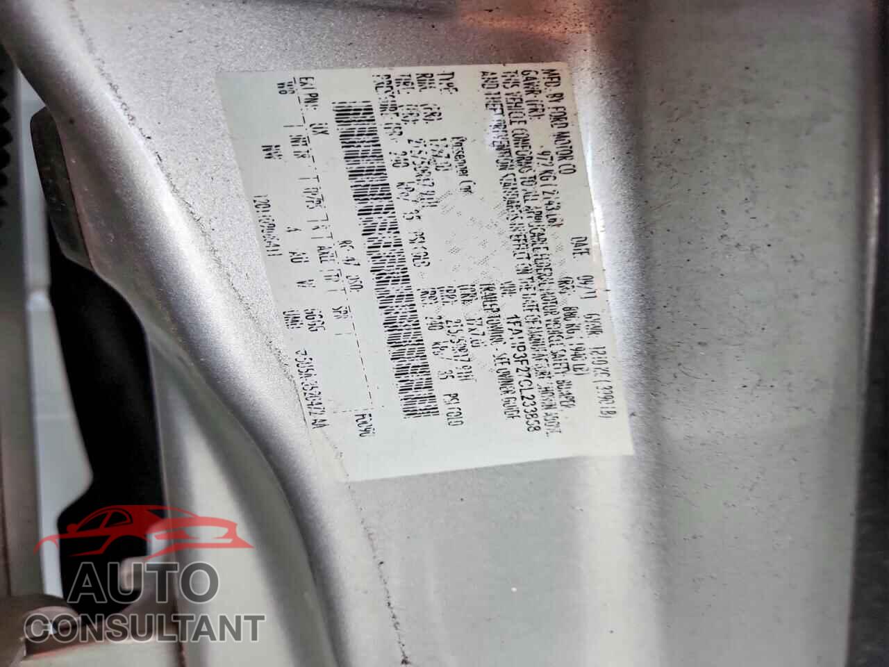 FORD FOCUS 2012 - 1FAHP3F27CL233858