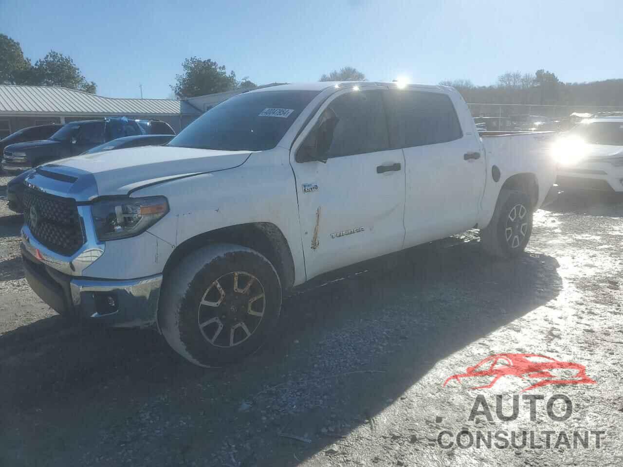 TOYOTA TUNDRA 2018 - 5TFDW5F12JX752725