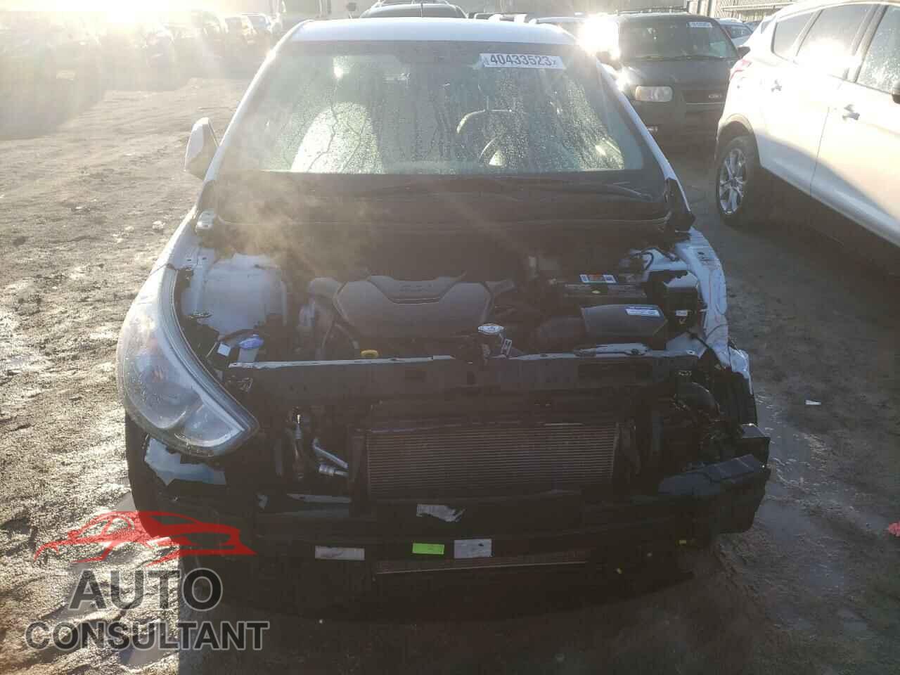 HYUNDAI ACCENT 2017 - KMHCT4AE4HU372902