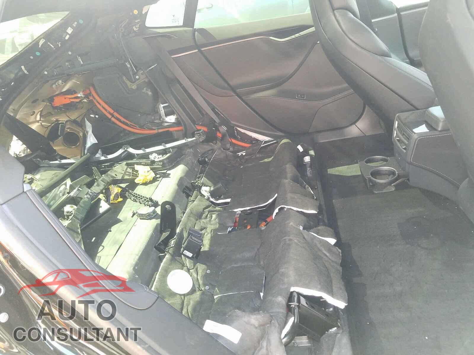 TESLA MODEL S 2018 - 5YJSA1E20JF281869