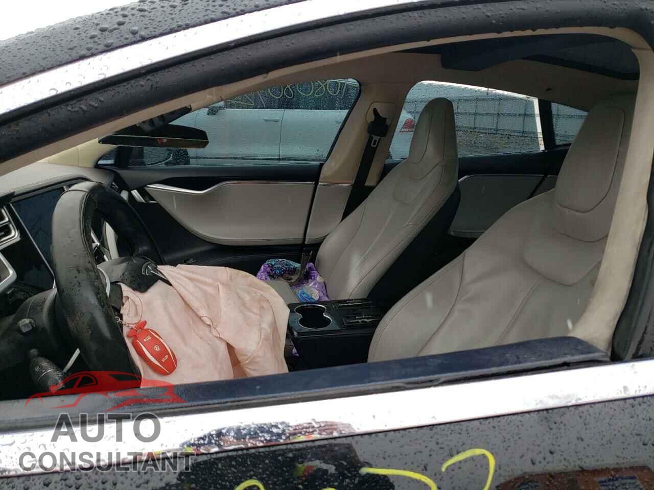 TESLA MODEL S 2013 - 5YJSA1CN7DFP22656