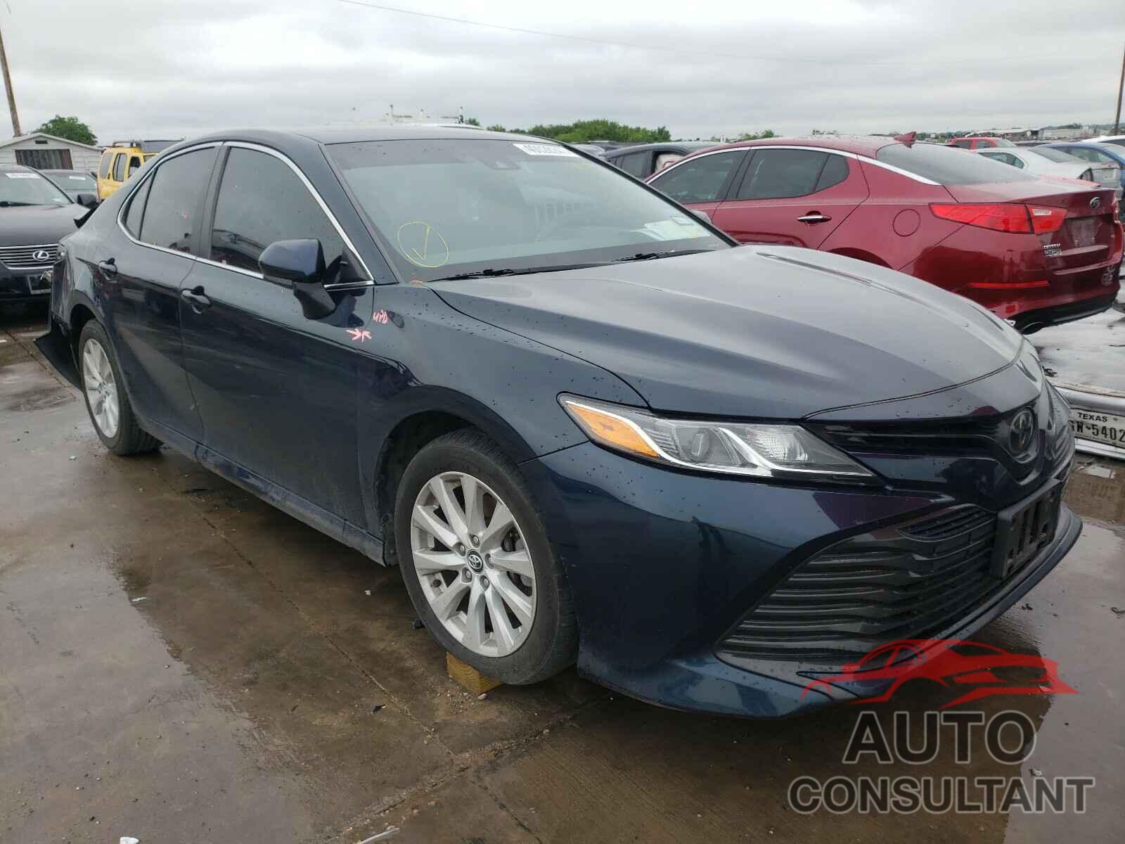 TOYOTA CAMRY 2018 - 4T1B11HK0JU629443