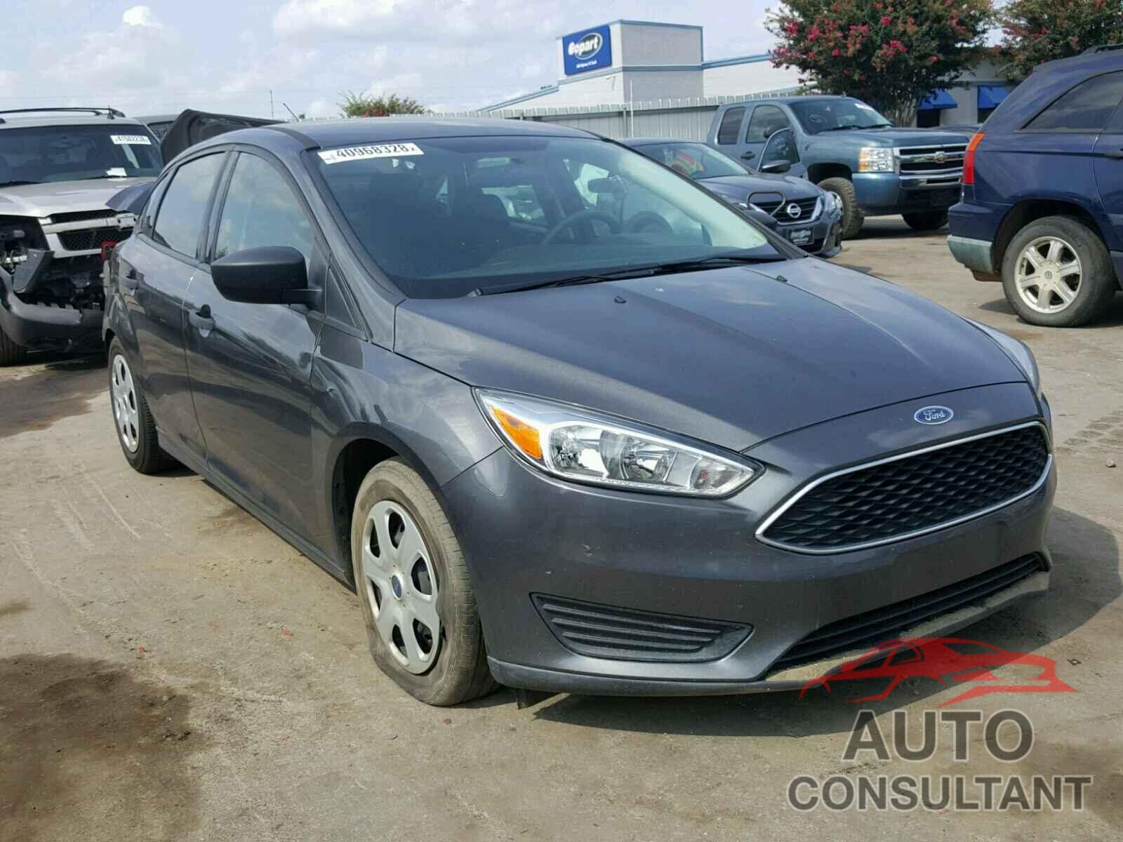 FORD FOCUS 2015 - 1FADP3E26FL370326