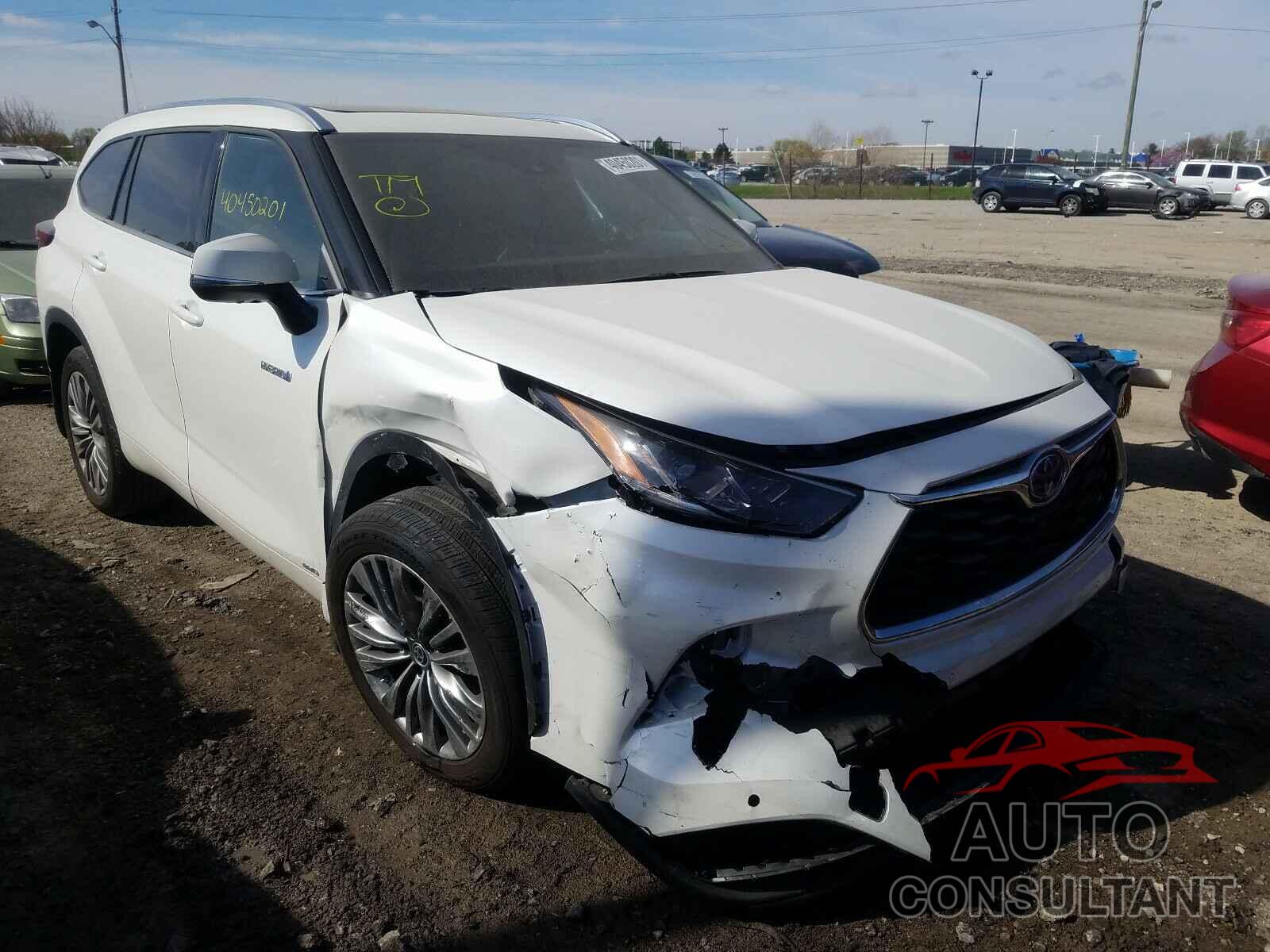 TOYOTA HIGHLANDER 2021 - 5TDEBRCH2MS031422