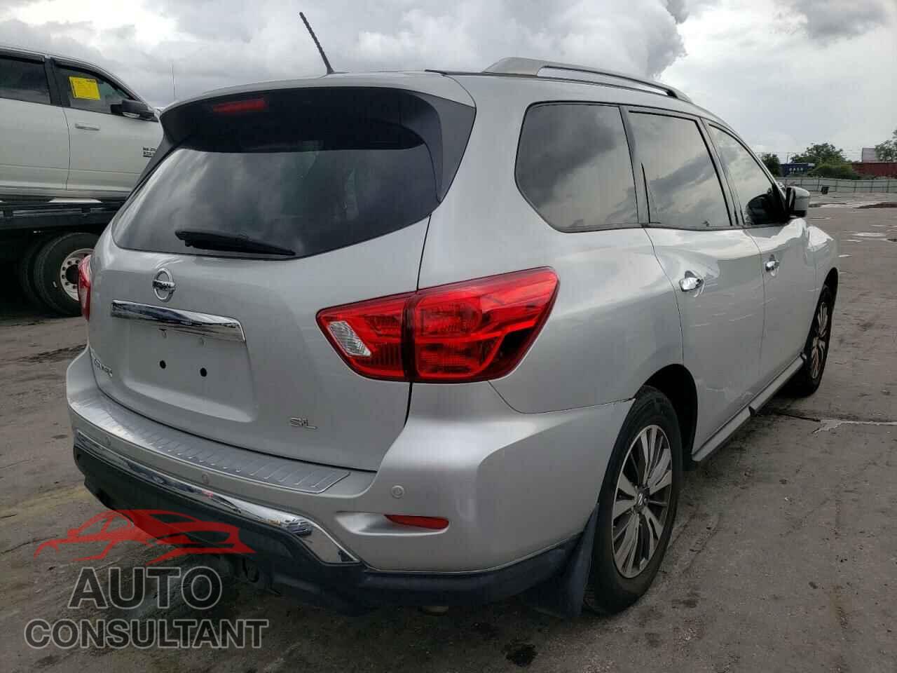 NISSAN PATHFINDER 2017 - 5N1DR2MN6HC631978
