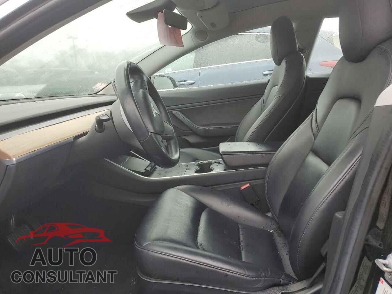 TESLA MODEL 3 2018 - 5YJ3E1EB6JF068272